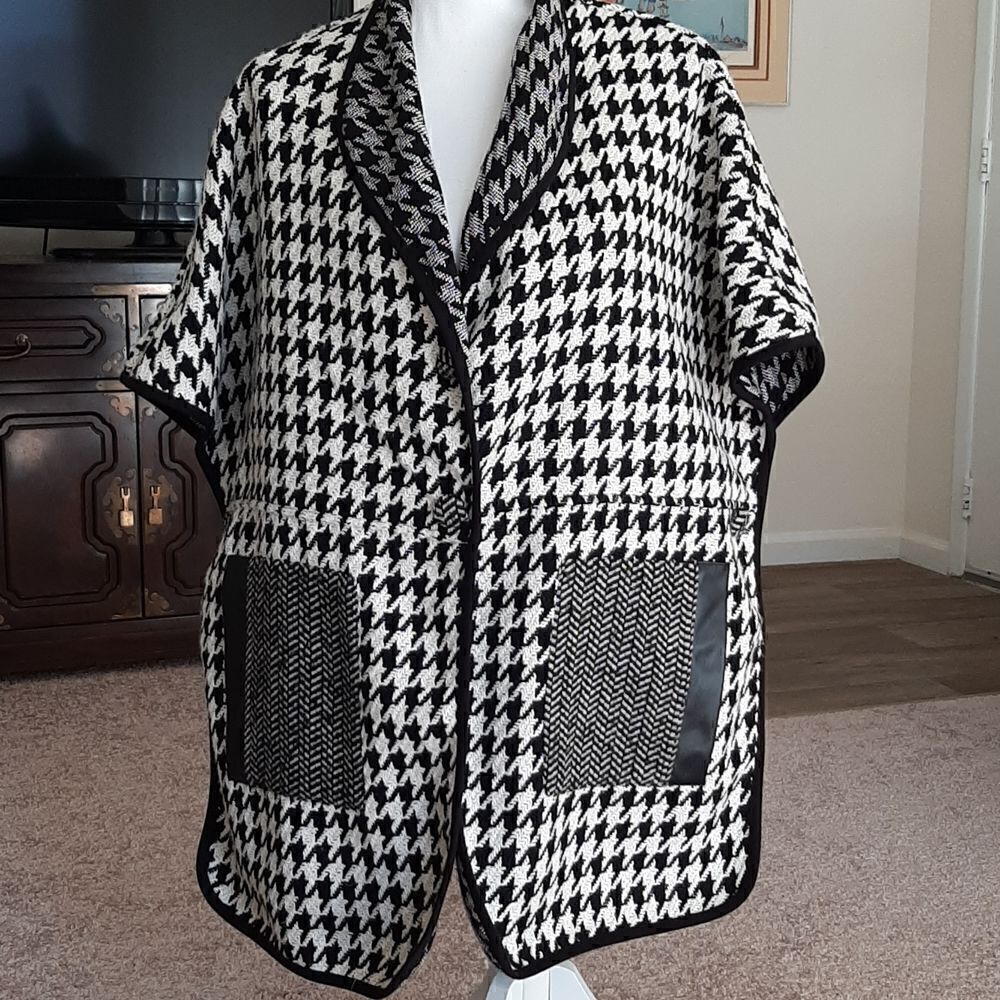 I-N S-I-G-H-T of New York vintage herring bone poncho